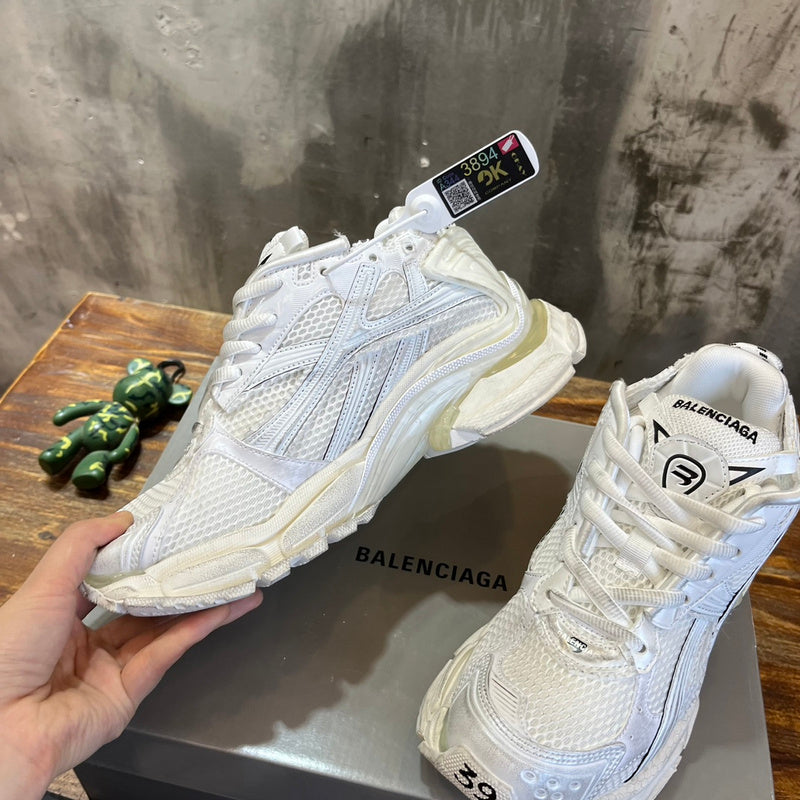 Balenciaga shoes Style 060 - logo and branding close-up