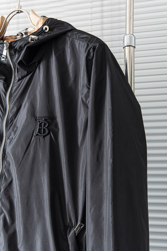 Styling view of Burberry luxury piece style No.487