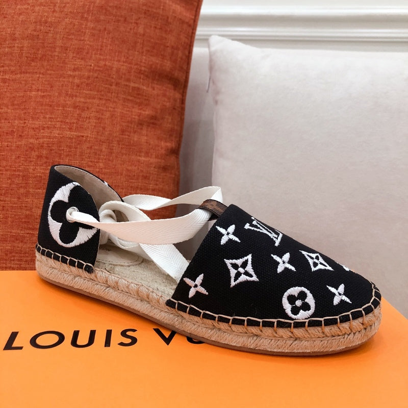 Louis Vuitton shoes Style 289 - close-up of handcrafted italian detailing
