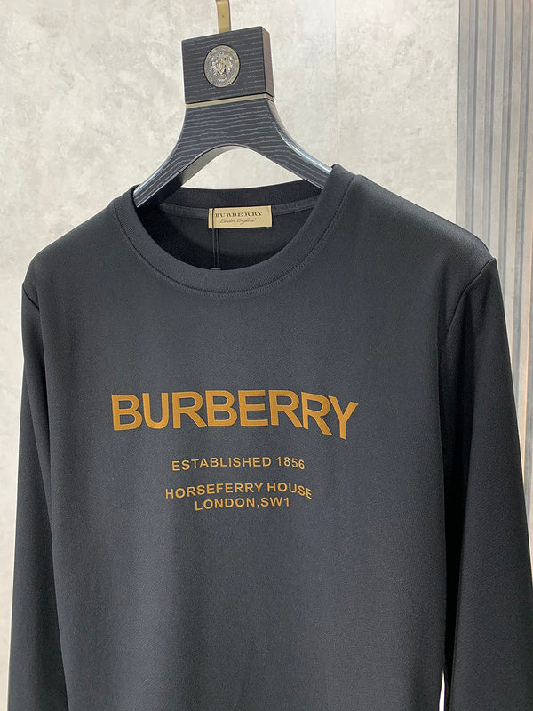 Texture and finish detail of Burberry luxury piece style No.008