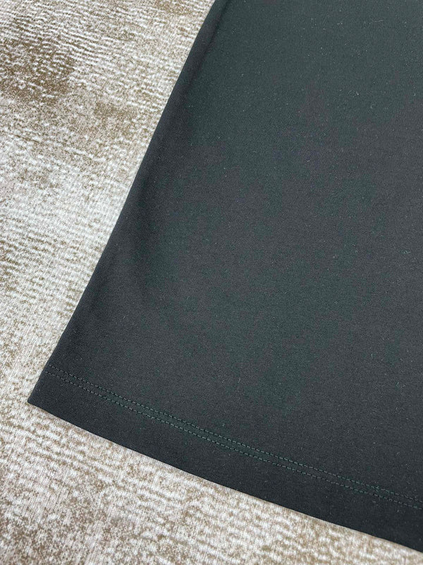 Full silhouette view of Amiri luxury piece style No.185