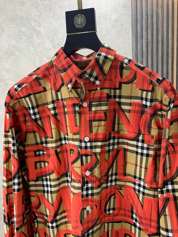 Three-quarter angle view of Burberry luxury piece style No.007