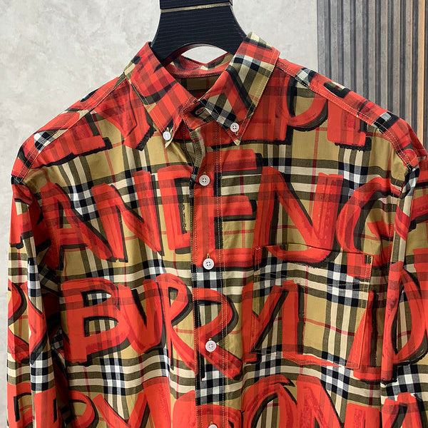 Three-quarter angle view of Burberry luxury piece style No.007