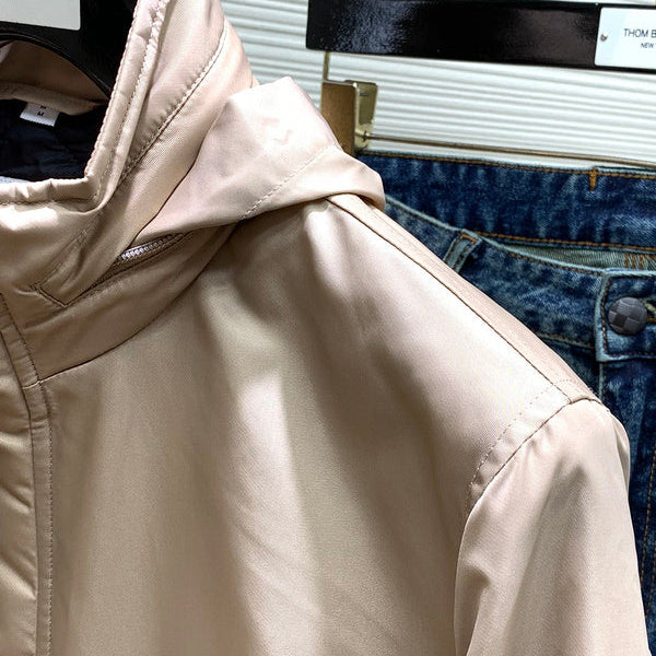 Back view of Burberry luxury piece style No.472