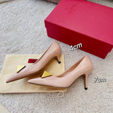 Side profile view of Valentino Garavani luxury piece style No.228