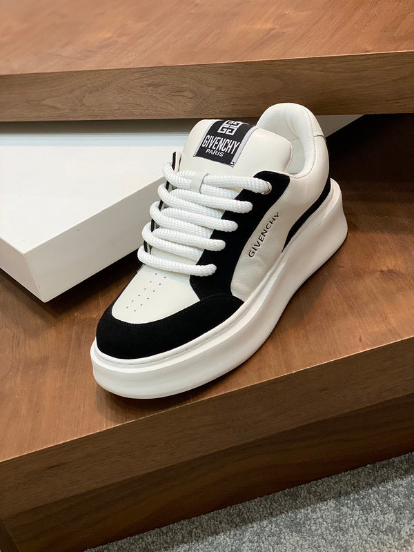 Givenchy shoes Style 185 - logo and branding close-up