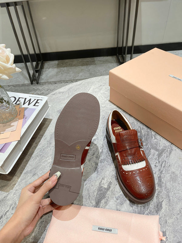Styling view of Miu Miu luxury piece style No.104