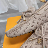 Louis Vuitton shoes Style 335 - texture and material detail