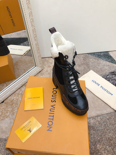 Louis Vuitton shoes front view designer style
