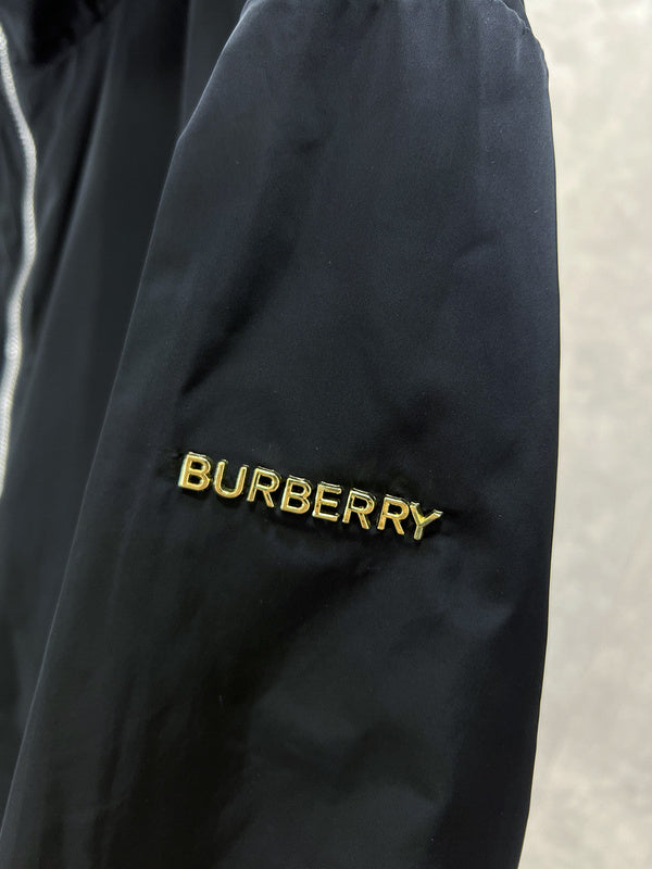 Full silhouette view of Burberry luxury piece style No.430