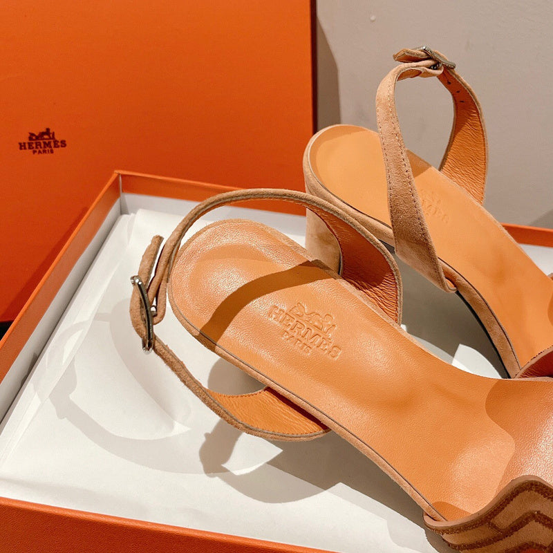 Hermes shoes Style 305 - back heel detail