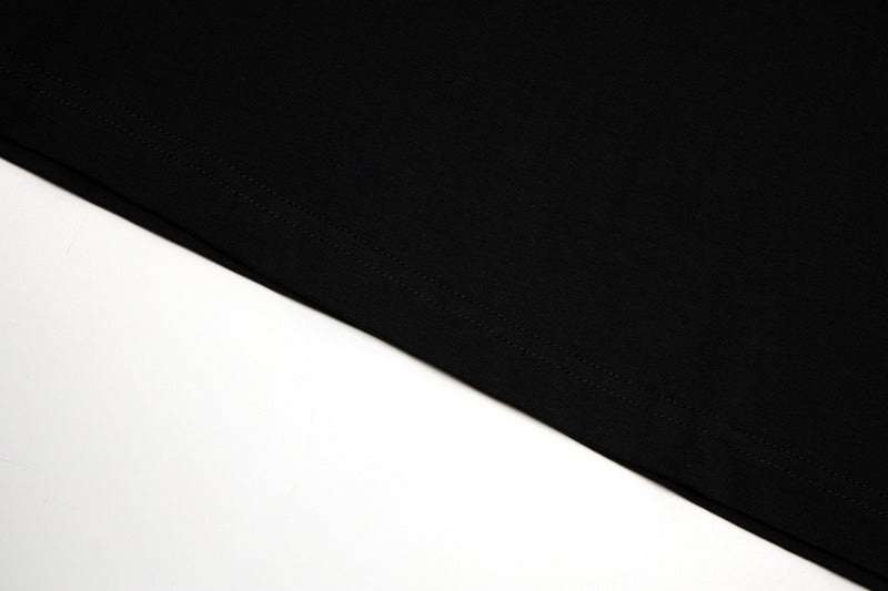 Texture and finish detail of Burberry luxury piece style No.336