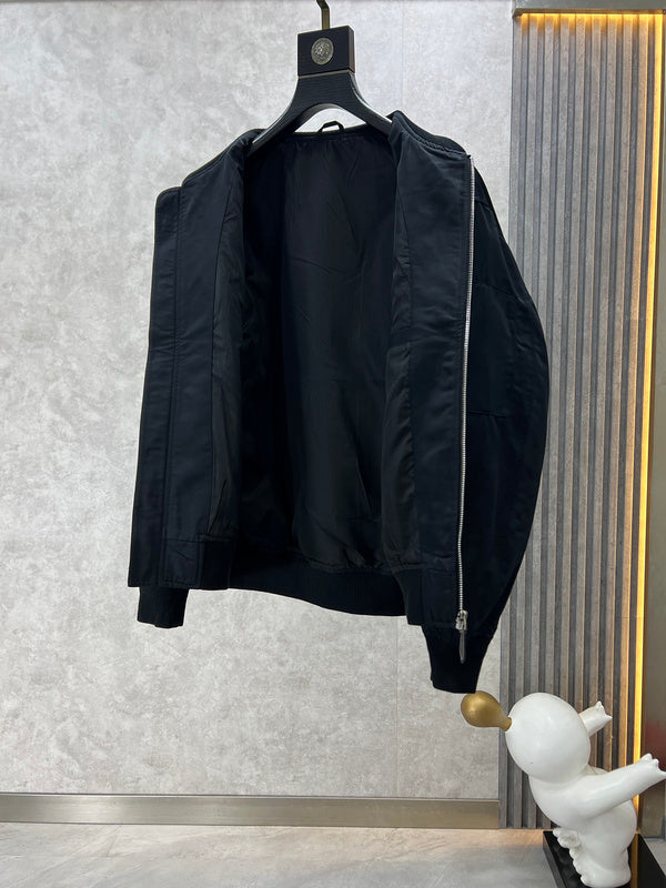 Front view of Burberry luxury piece style No.543