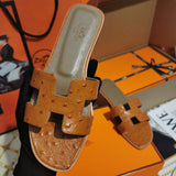 Hermes sandals Style 129 - side profile detail