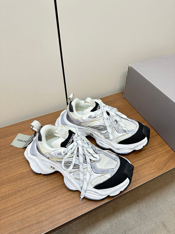 Balenciaga shoes Style 022 - top view showing design
