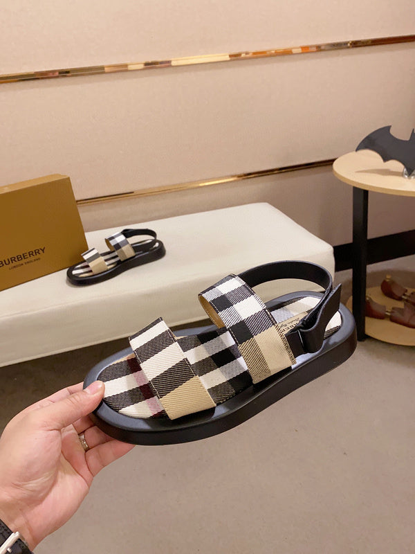 Burberry shoes Style 014 - sole and craftsmanship detail