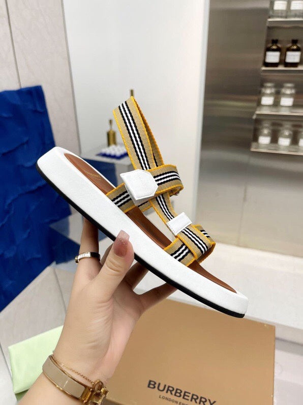 Burberry shoes Style 035 - top view showing design