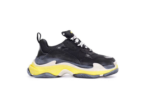 Balenciaga shoes Style 398 - close-up of classic monogram styling