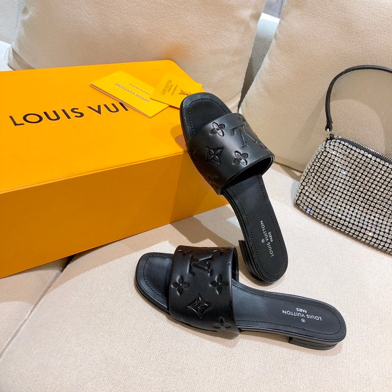 Louis Vuitton shoes Style 232 - logo and branding close-up