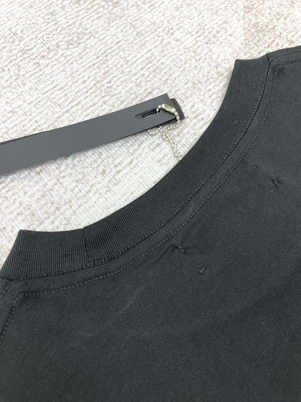 Amiri luxury t-shirt detail shot
