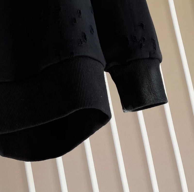 Styling view of Givenchy luxury piece style No.107