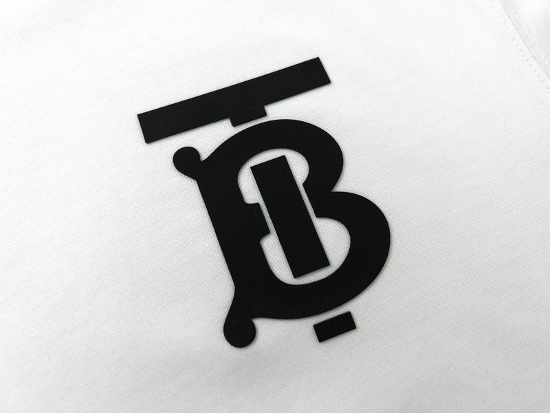 Three-quarter angle view of Burberry luxury piece style No.327