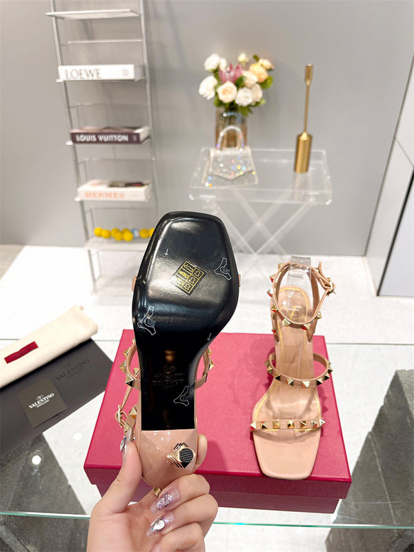 Front view of Valentino Garavani luxury piece style No.189