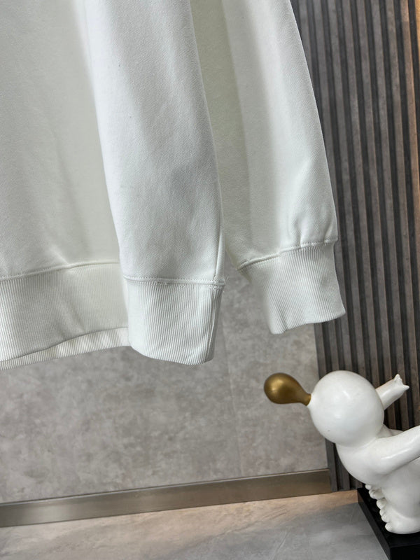 Texture and finish detail of Burberry luxury piece style No.336