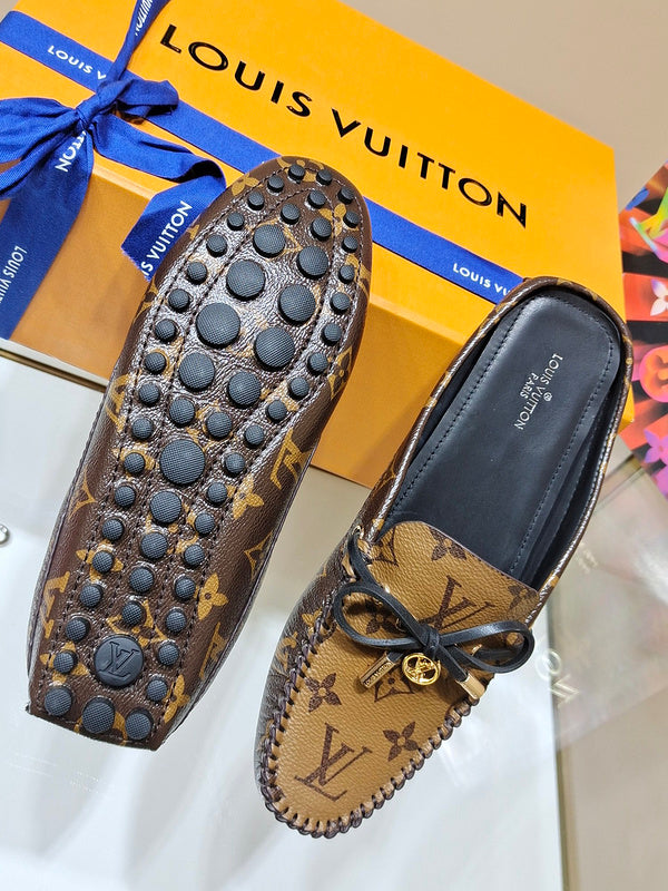 Louis Vuitton shoes Style 212 - logo and branding close-up