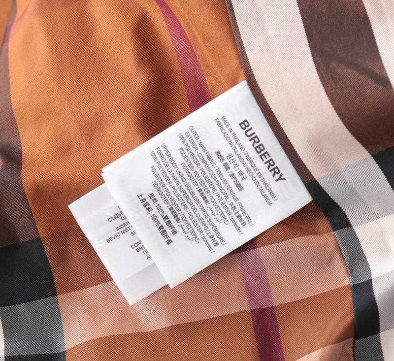 Side profile view of Burberry luxury piece style No.495