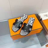 Hermes sandals Style 195 - texture and material detail