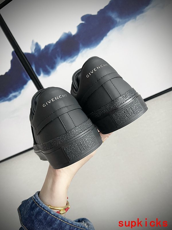 Givenchy shoes Style 001 - back heel detail