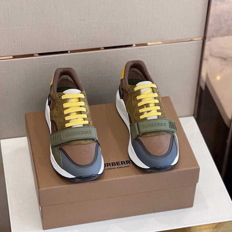 Burberry shoes Style 170 - logo and branding close-up