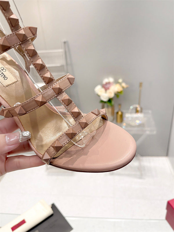 Side profile view of Valentino Garavani luxury piece style No.183