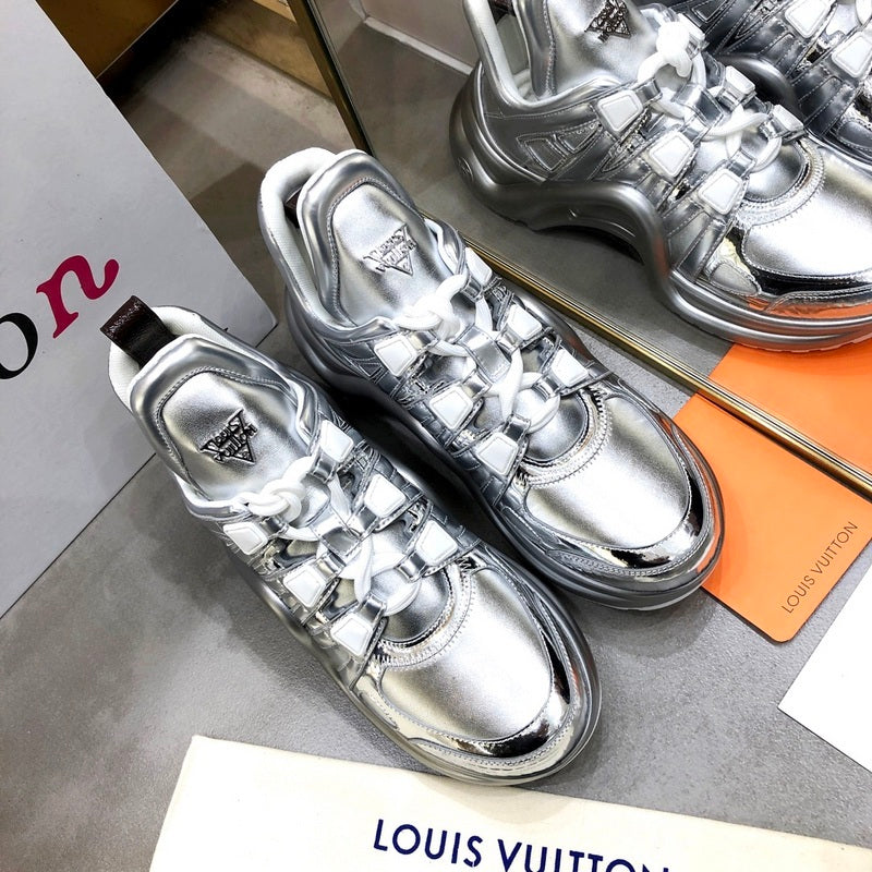 Louis Vuitton shoes Style 299 - top view showing design