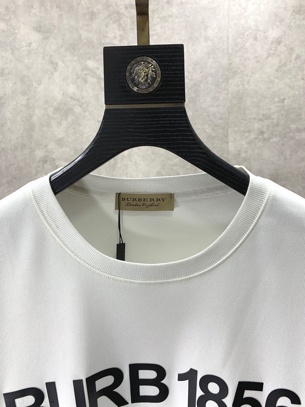 Back view of Burberry luxury piece style No.005