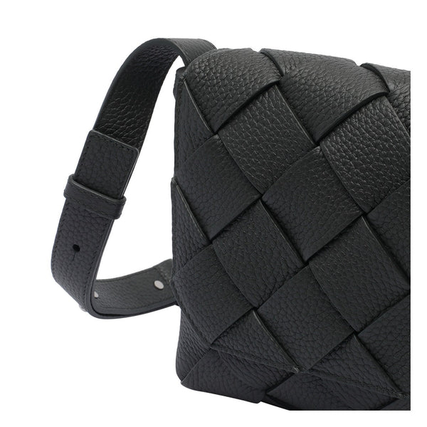 Close-up of Bottega Veneta cross body bags hardware and fine stitching