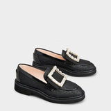 Texture and finish detail of Roger Vivier luxury piece style No.092