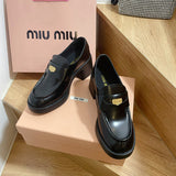 Three-quarter angle view of Miu Miu luxury piece style No.111