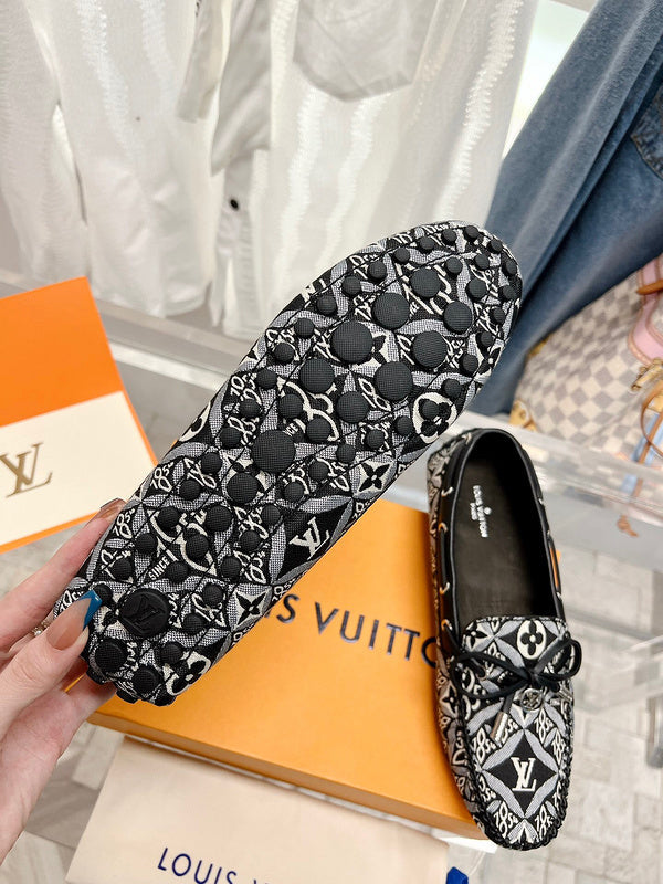 Louis Vuitton Black Classic Ballet Flats - Heel Detail View
