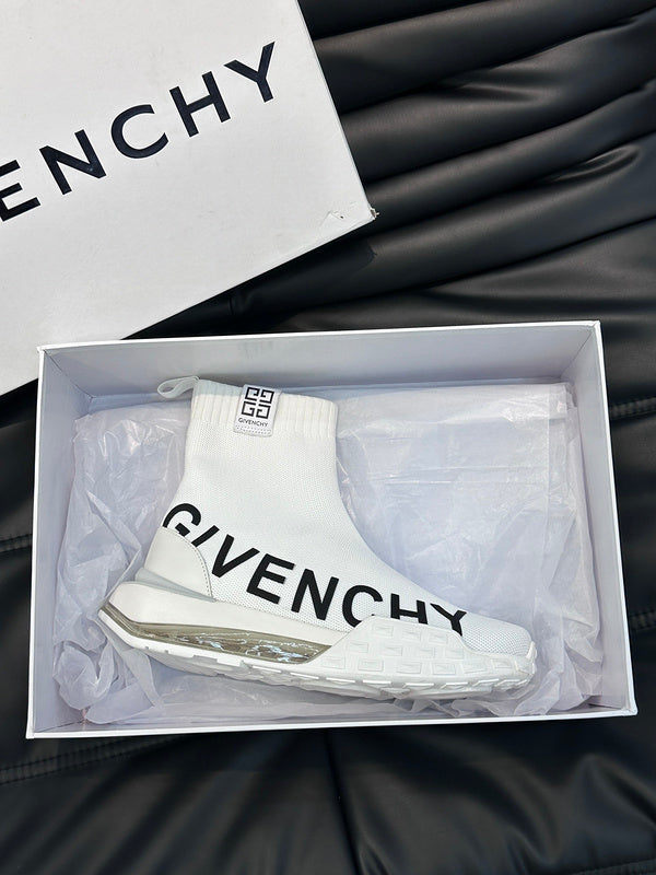 Givenchy shoes Style 176 - side profile detail
