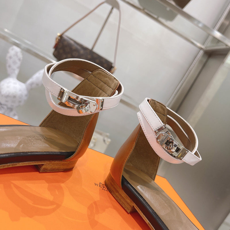 Hermès Grey Slip-On Sneakers - Heel Detail View