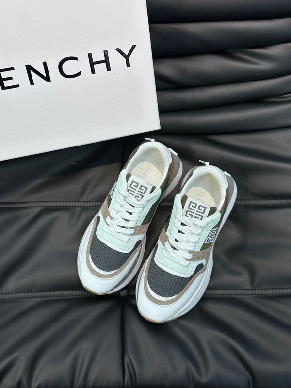 Givenchy shoes Style 126 - logo and branding close-up