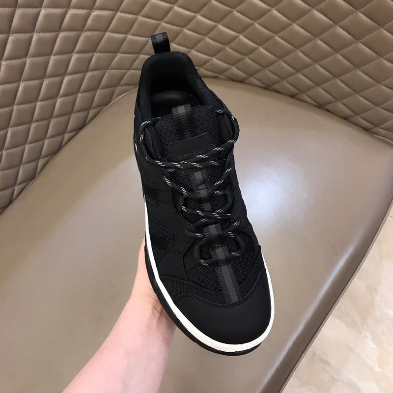 Burberry shoes Style 343 - packaging and accessories