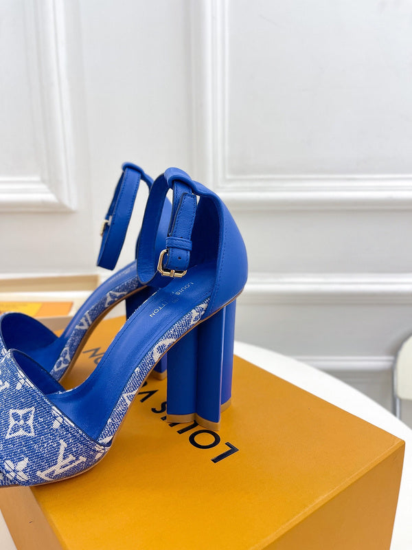 Louis Vuitton shoes Style 386 - texture and material detail