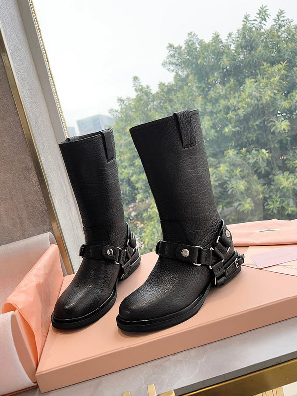 Three-quarter angle view of Miu Miu luxury piece style No.144