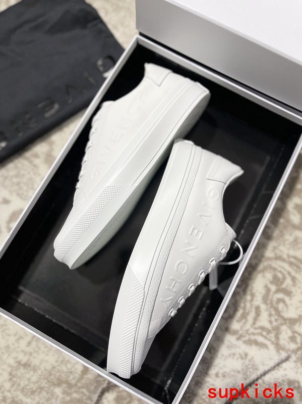 Givenchy shoes Style 024 - back heel detail