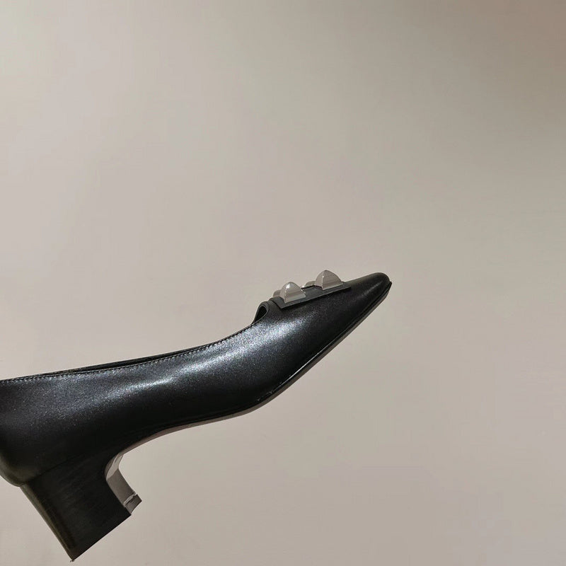 Hermes shoes Style 257 - top view showing design