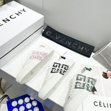 Givenchy shoes Style 049 - logo and branding close-up