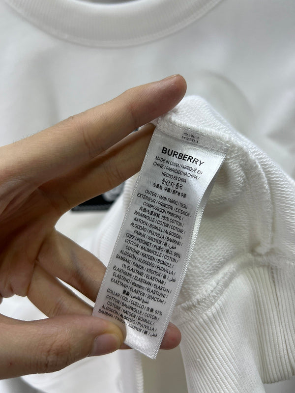 Front view of Burberry luxury piece style No.538